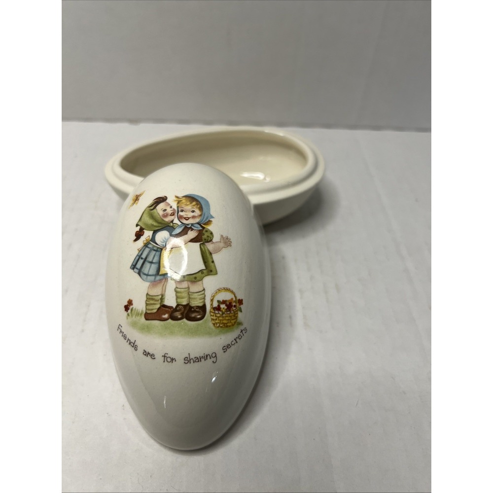 Vintage McNees Covered Egg Dish Trinket Box with Lid #M-319